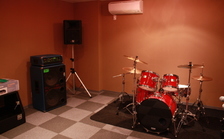 京都のスタジオをお探しならドラム・アンプ完備で安い料金が魅力の【アントニオ】へ～楽器のセッティングで気をつけたいポイント～